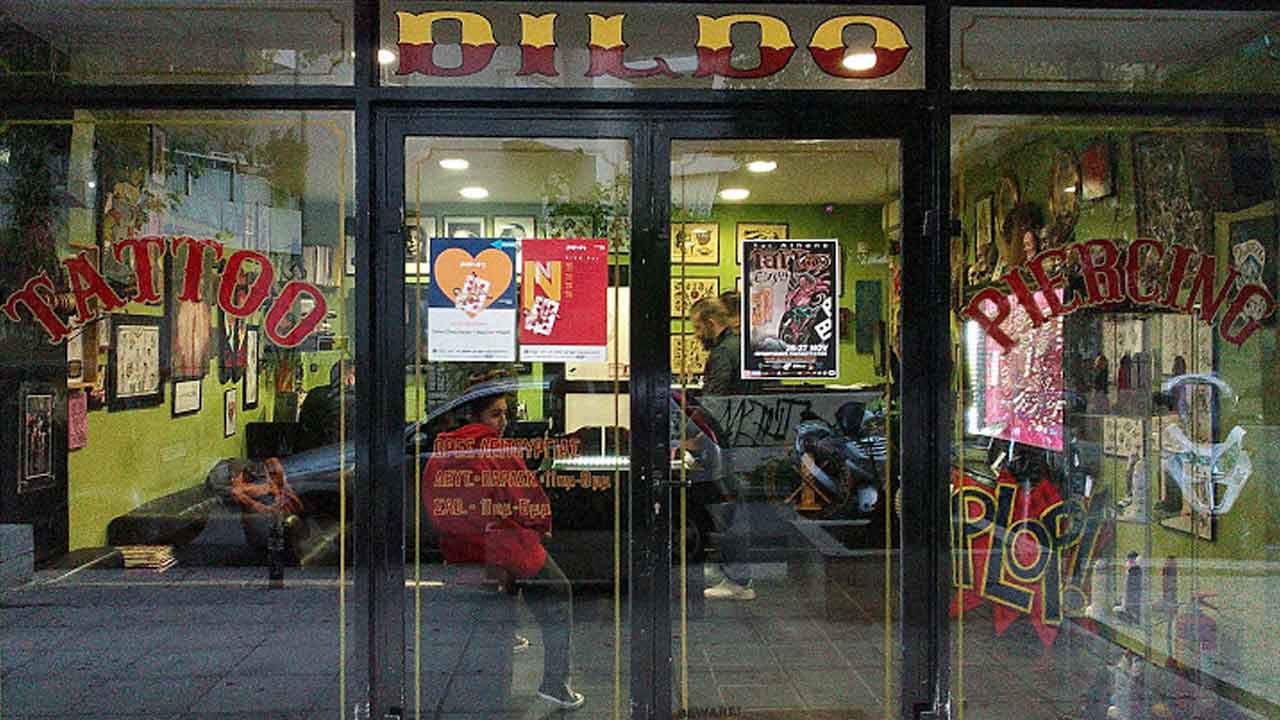 Tzenio (tattoo artist)