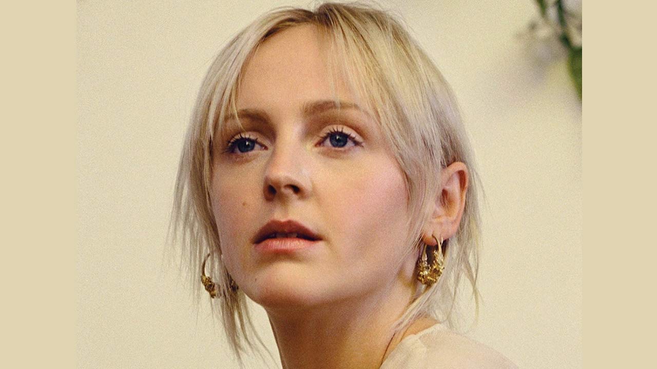 LAURA MARLING - SOOTHING
