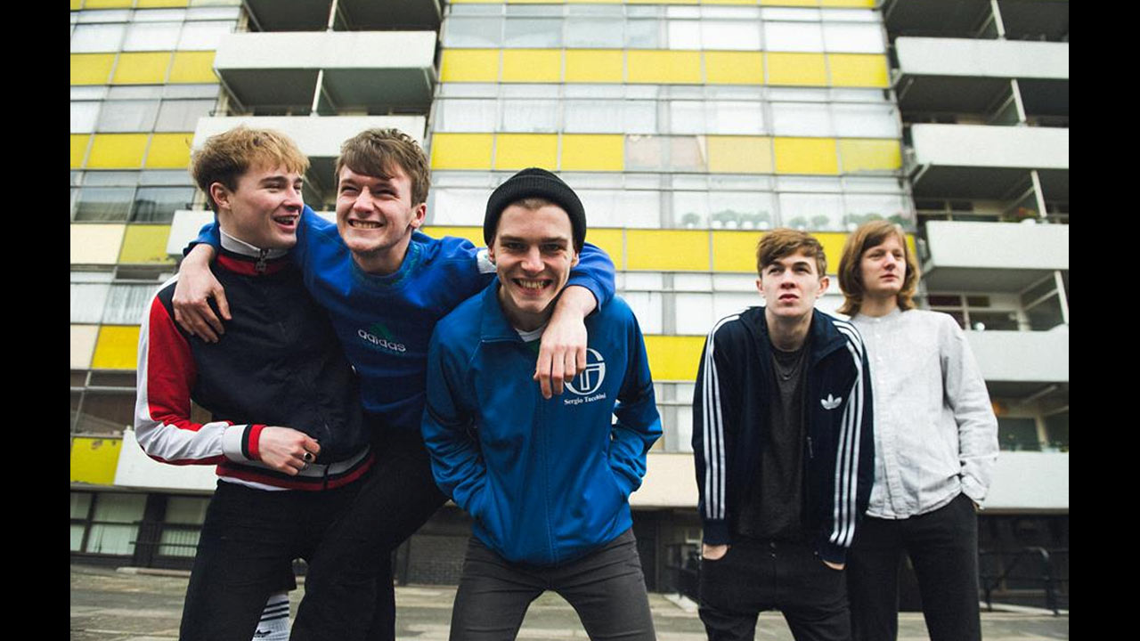 THE BULLETPROOF BOMB – SPORTSWEAR PUNK