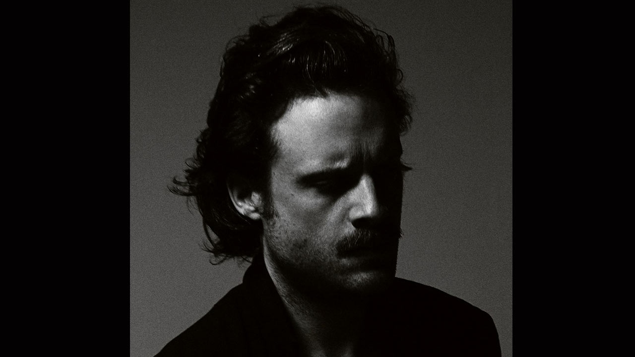 FATHER JOHN MISTY – TOTAL ENTERTAINMENT FOREVER
