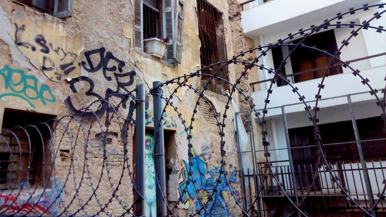 Αυτή η Αθήνα δεν μου αρέσει και δεν μας αξίζει