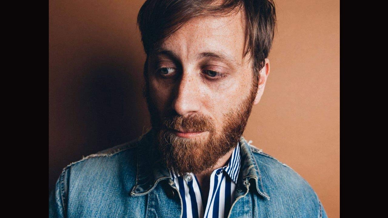 DAN AUERBACH – WAITING ON A SONG
