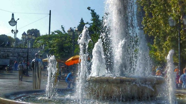 Η ζωή είναι στιγμές και η πόλη οι λεπτομέρειές της