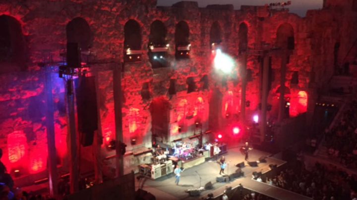 Η Μαρία Μαρκουλή γράφει για το live των Foo