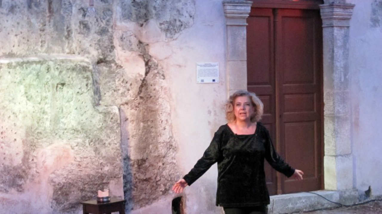 αναμετρηθεί με τον Ερωτόκριτο