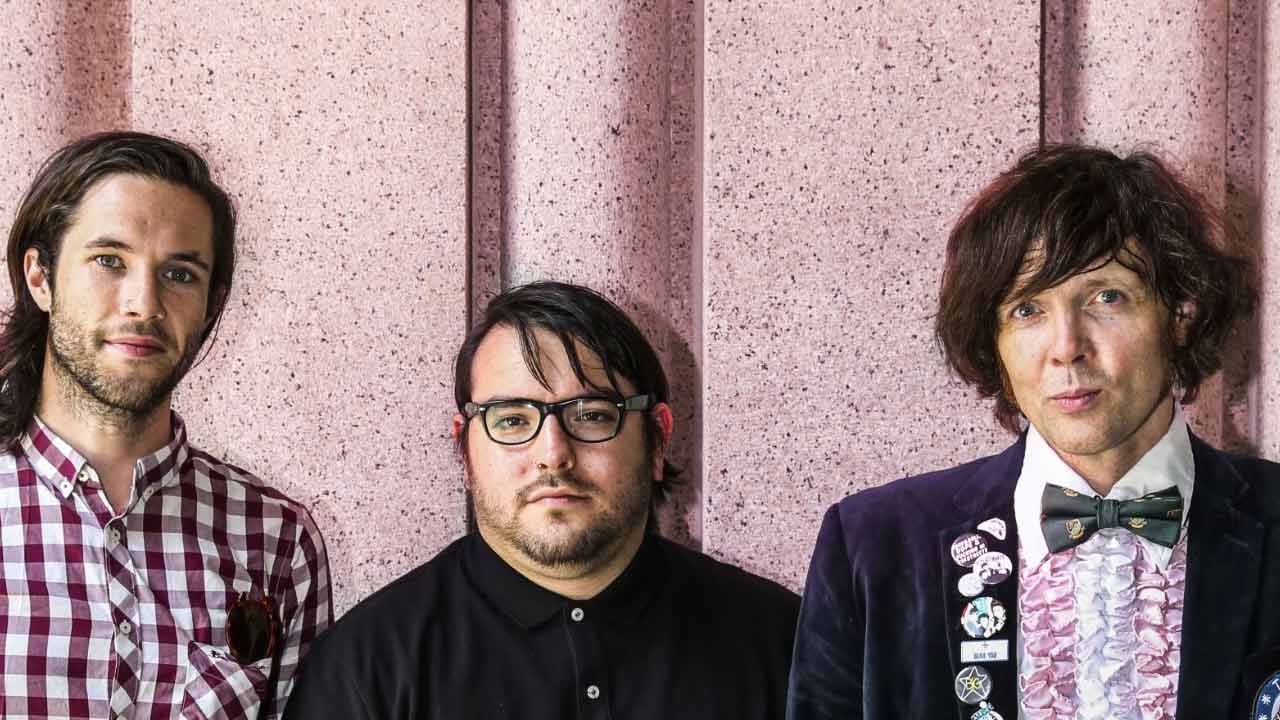 BEACH SLANG - THIRTEEN