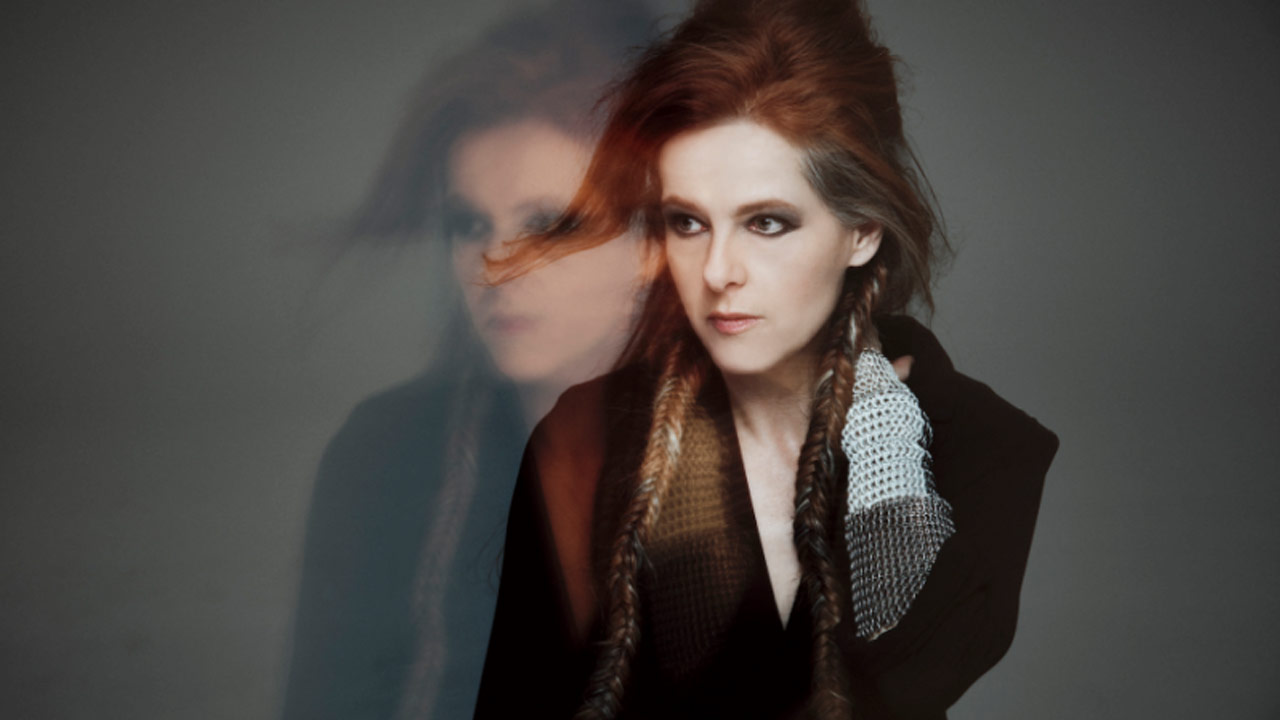 NEKO CASE – HELL-ON