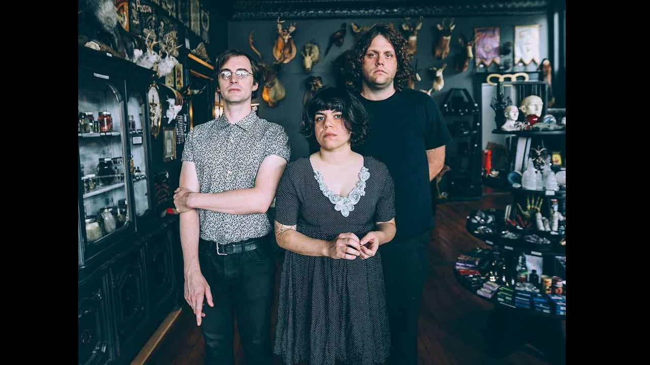 SCREAMING FEMALES – I ‘LL MAKE YOU SORRY