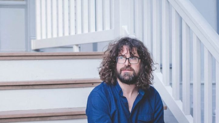 LOU BARLOW – LOVE INTERVENE