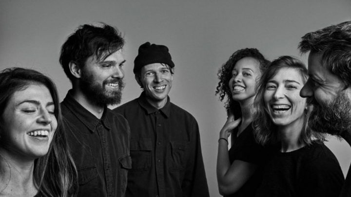 DIRTY PROJECTORS feat. AMBER MARK – I FEEL ENERGY