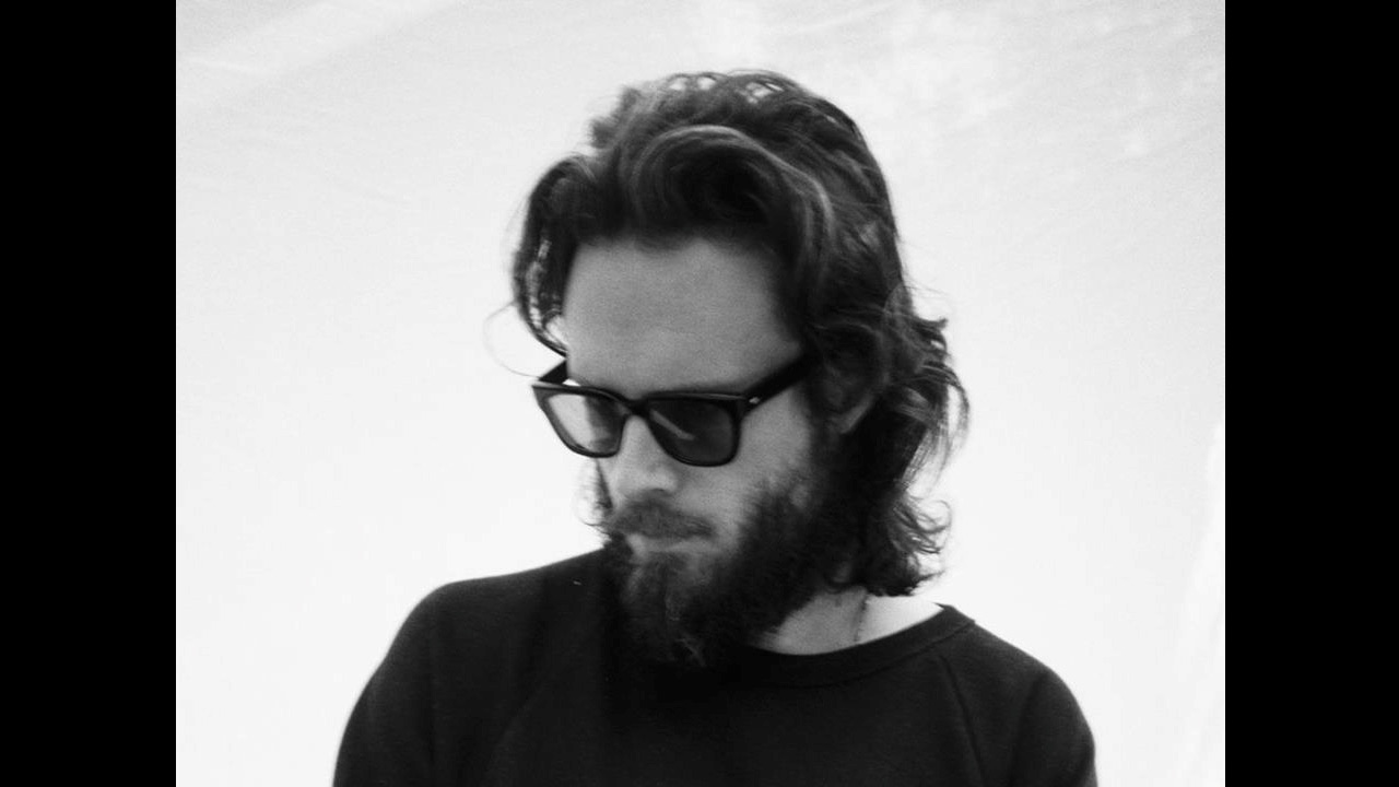 FATHER JOHN MISTY – GOD’S FAVORITE CUSTOMER