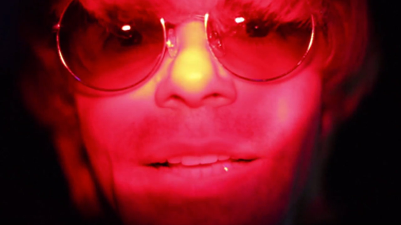 TIM BURGESS – CLUTCHING
