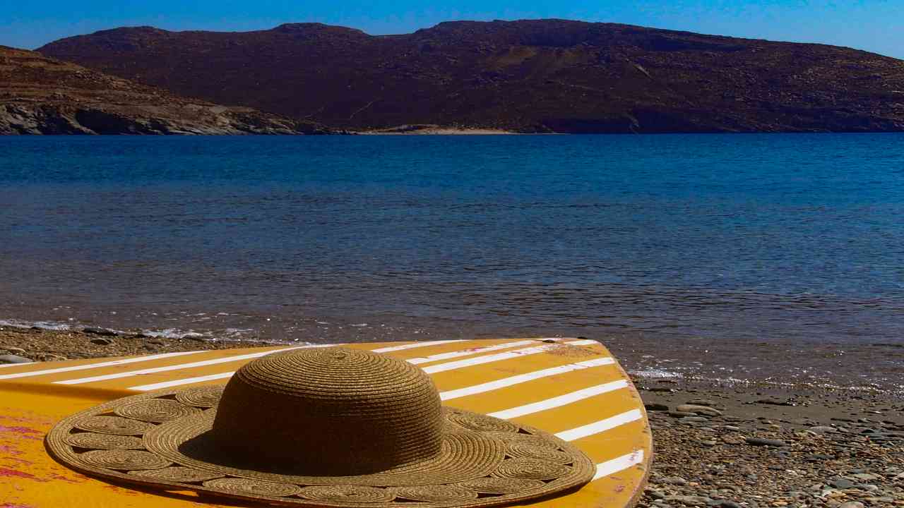 μικρά και ατέλειωτοι