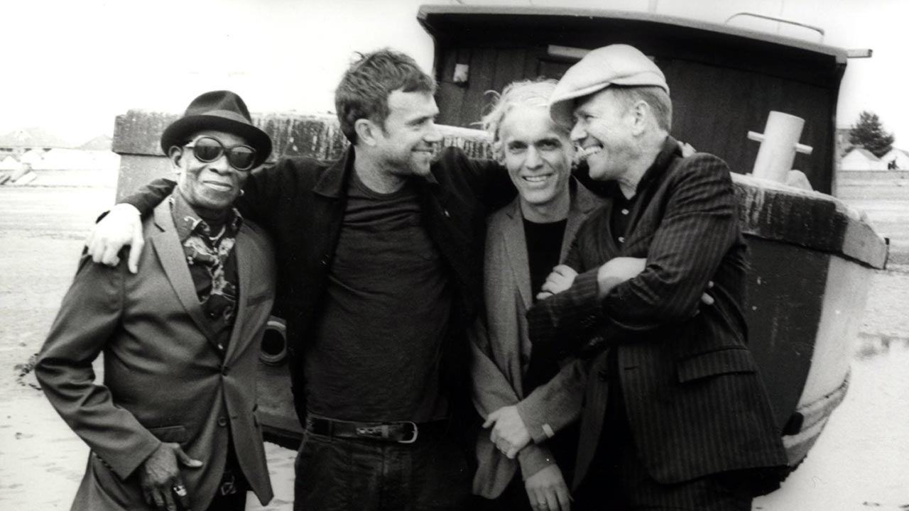 THE GOOD, THE BAD & THE QUEEN – MERRIE LAND
