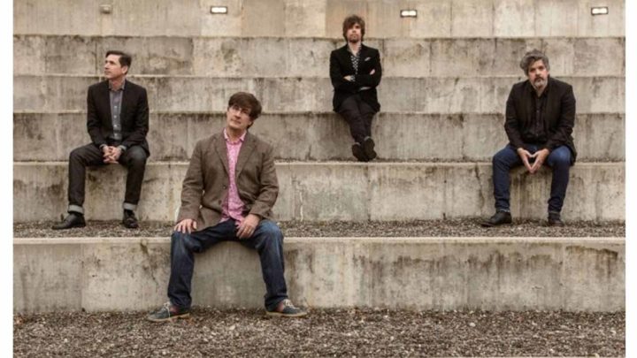 THE MOUNTAIN GOATS - CADAVER SNIFFING DOG