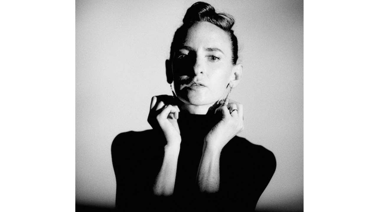 KATΙE GATELY - WALTZ