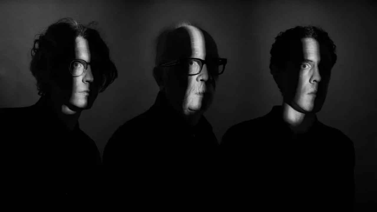 JOHN CARPENTER – THE DEAD WALK