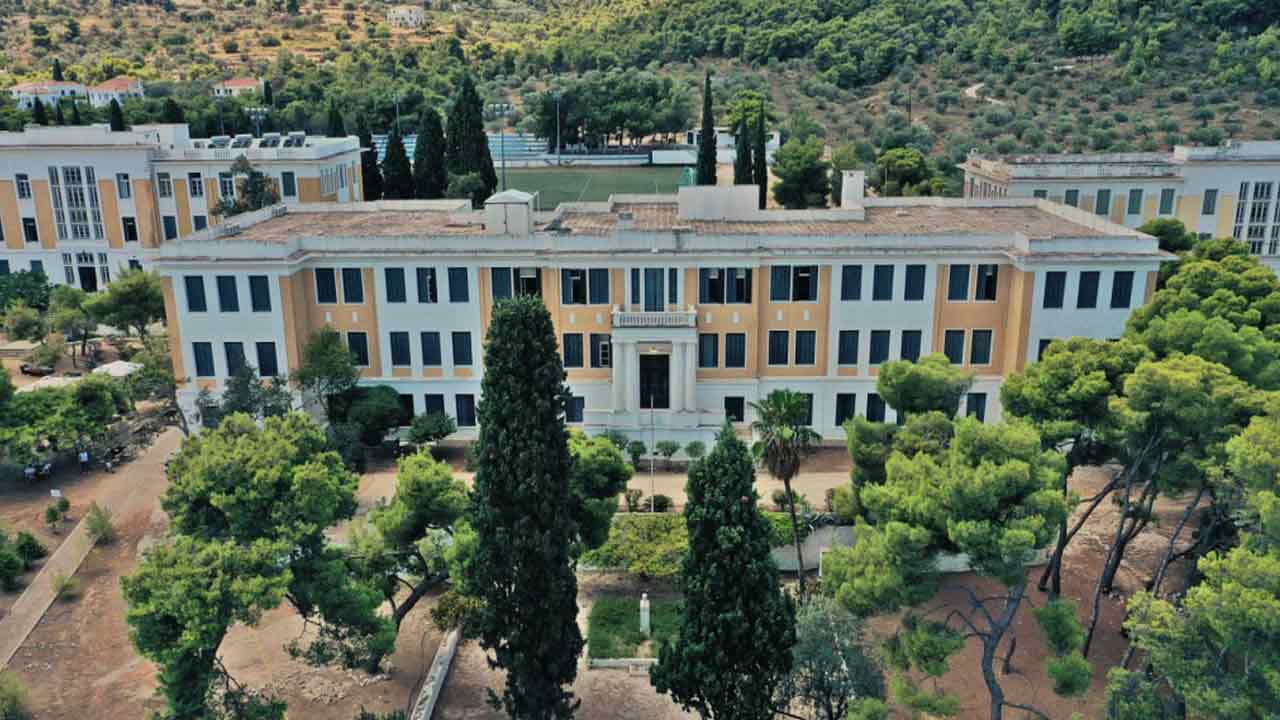 Σπέτσες