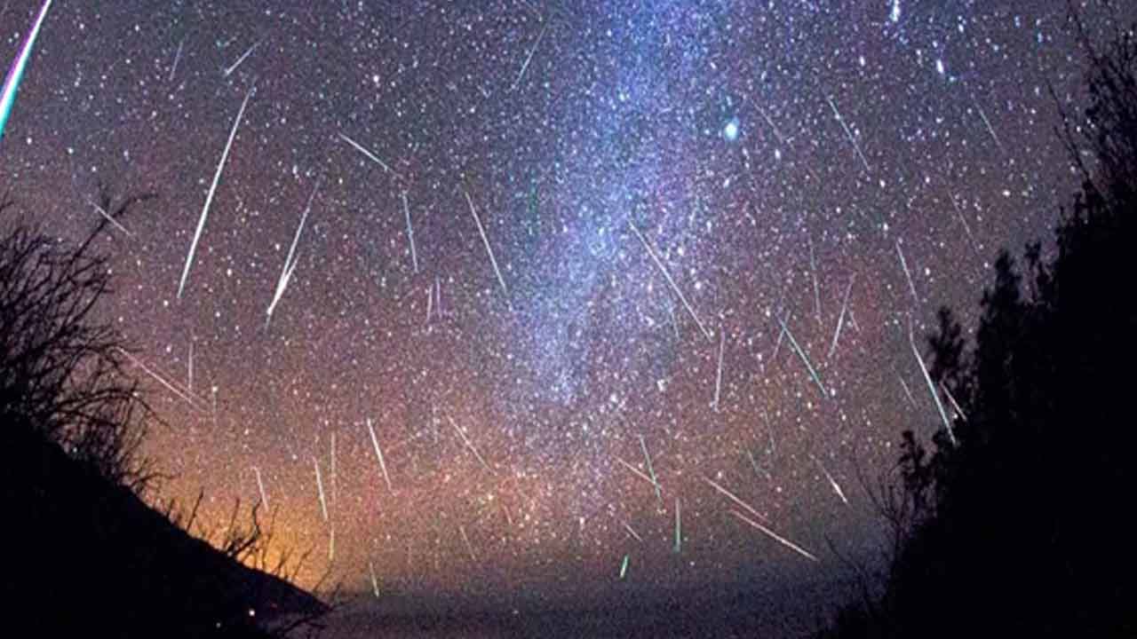 Διάττοντες