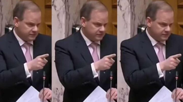 Η αιμορραγία της Κυβέρνησης