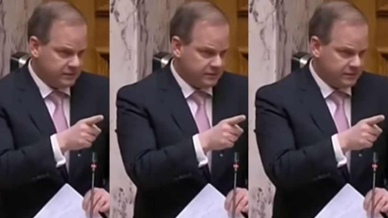 Η αιμορραγία της Κυβέρνησης