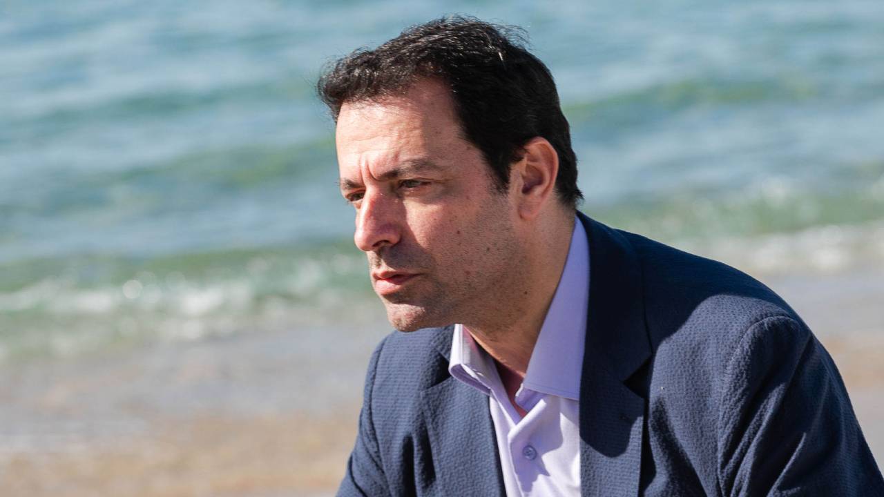Στέλιος Καλαθάς: μπαινοβγαίνω